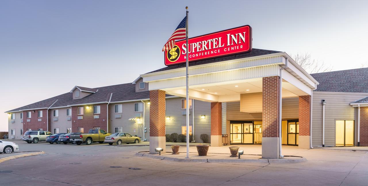 Supertel Inn And Conference Center Creston Екстер'єр фото