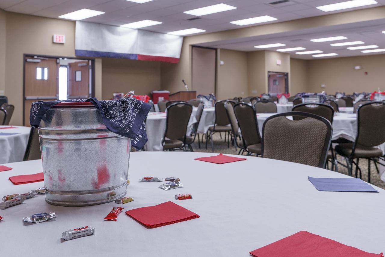 Supertel Inn And Conference Center Creston Екстер'єр фото